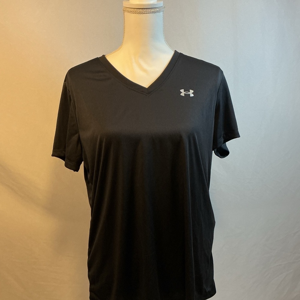 Under Armour Women's Black Short Sleeve Tee Size Large